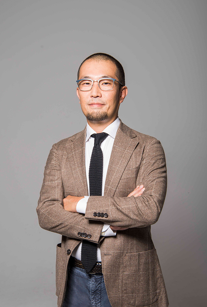 店舗開発事業部 専任技術者 桐山 礼臣